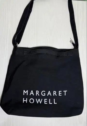 MARGARET HOWELL 로고 캔버스 숄더백 블랙