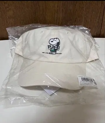 스벅 스누피 콜라보 캡 화이트
