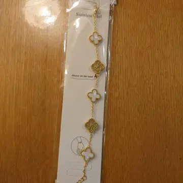 클로버 모티브 팔찌 골드 컬러