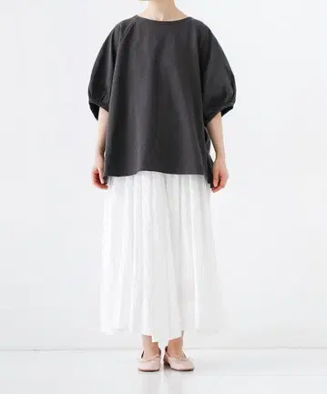 미사용 새상품 네스트로브 업사이클리노 천연 염색 돌먼 Tee