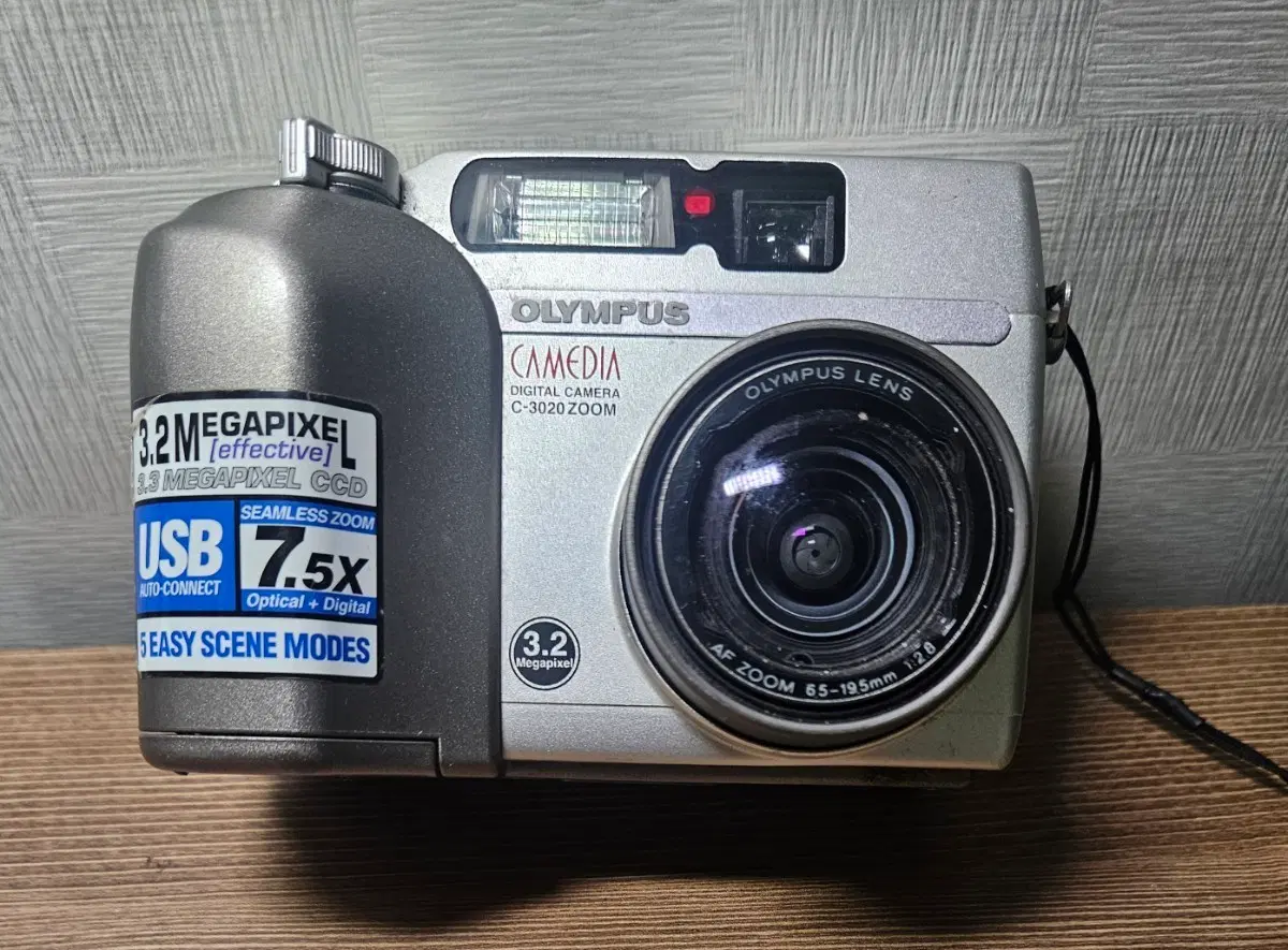 올림푸스 캠에디아 C-3020 ZOOM 디지털 카메라