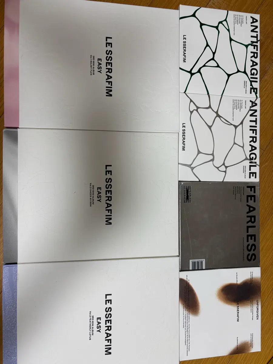 르세라핌 개봉 앨범 일괄로 팔아여