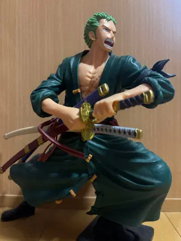 원피스 로로노아 조로 피규어