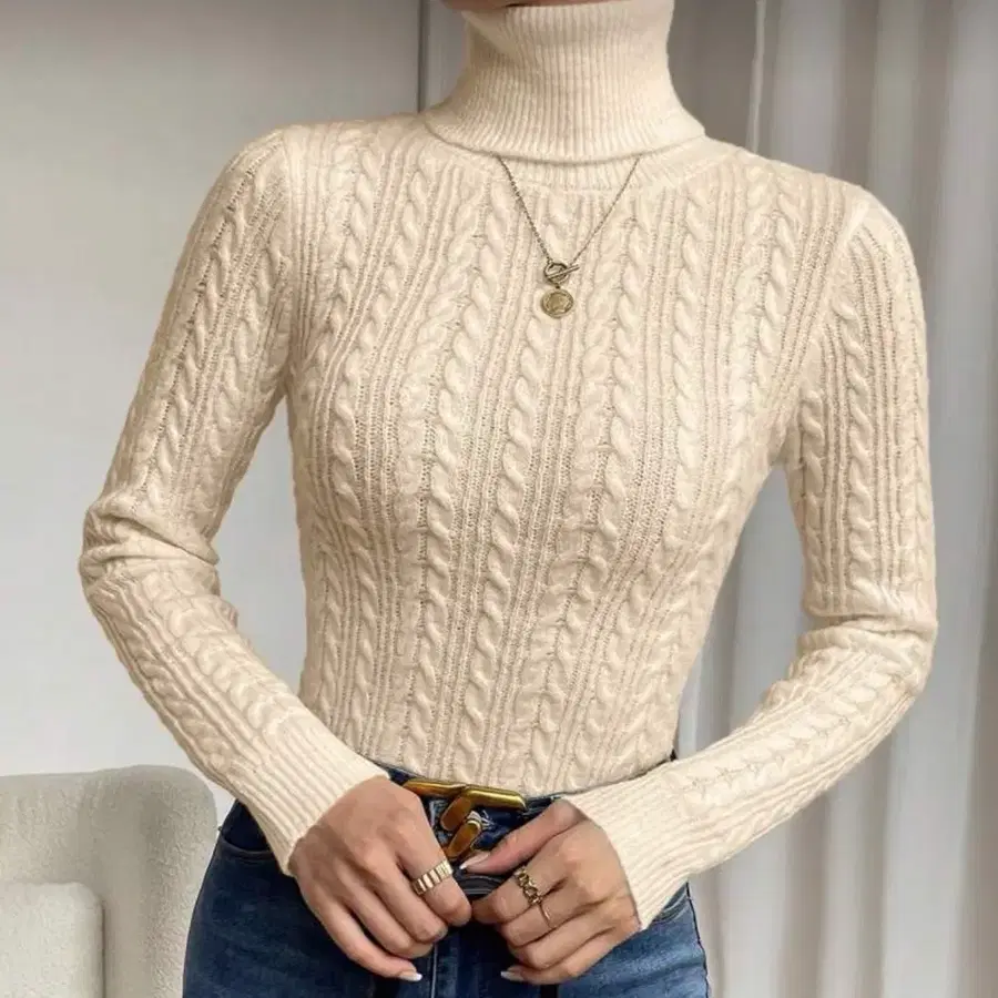 [새제품] SHEIN 아이보리 케이블 클래식 목 폴라 터틀넥 니트 XS