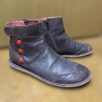 CAMPER 가죽 숏부츠 다크 브라운