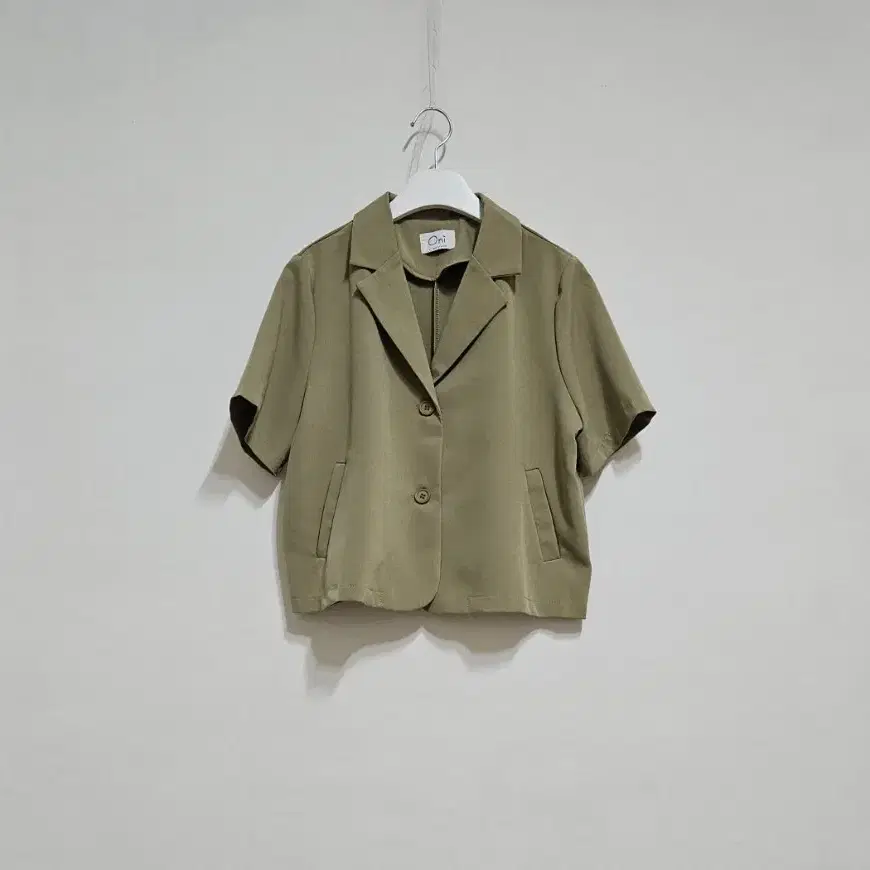 반팔 올리브 자켓