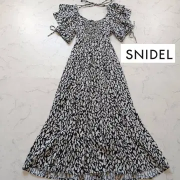 [새상품급] SNIDEL 스나이델 프릴 소매 백리본 원피스 22모델