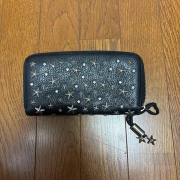 JIMMY CHOO 스타 스터드 라운드 지퍼 장지갑