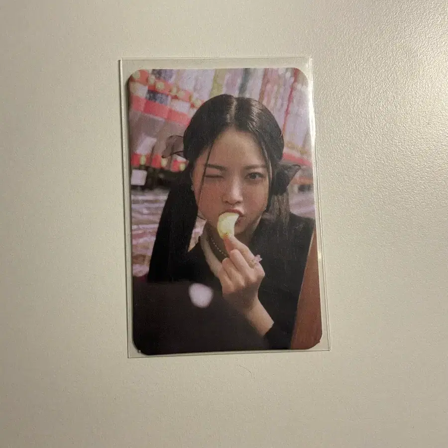 르세라핌 홍은채 포카 팔아요