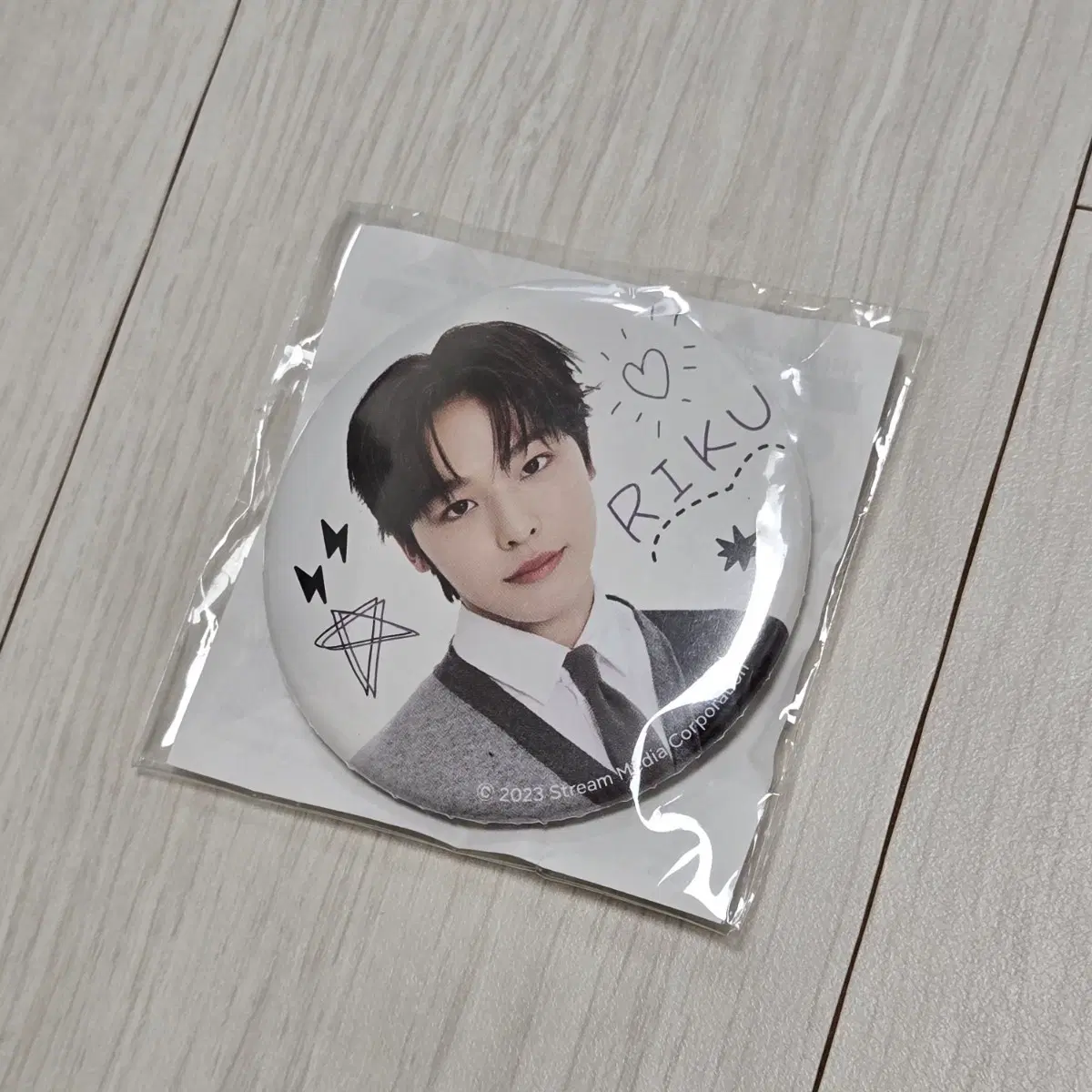 NCT 뉴팀 엔시티위시 라스타트 리쿠 캔뱃지
