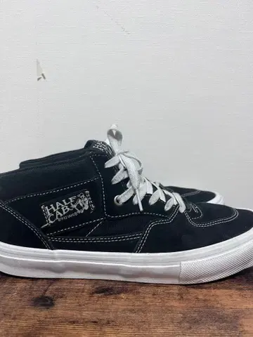 VANS 하프캡 블랙 스니커즈 스케이트 보드화