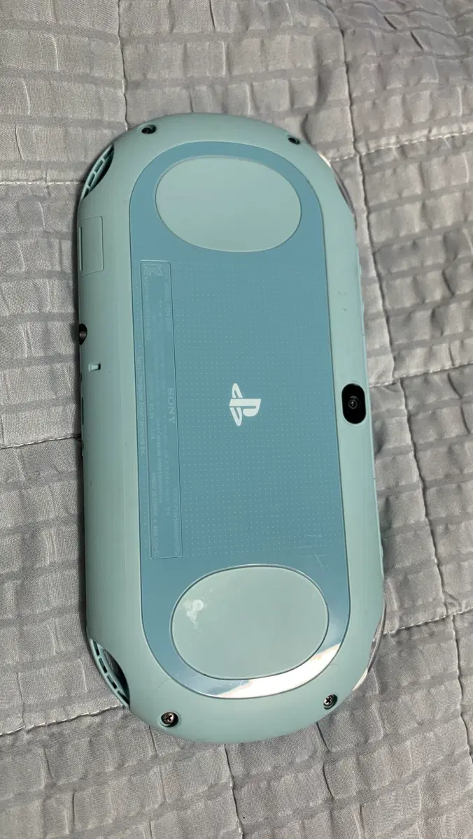 소니 PS비타 PS Vita 2세대 라이트블루 컬러 팝니디.