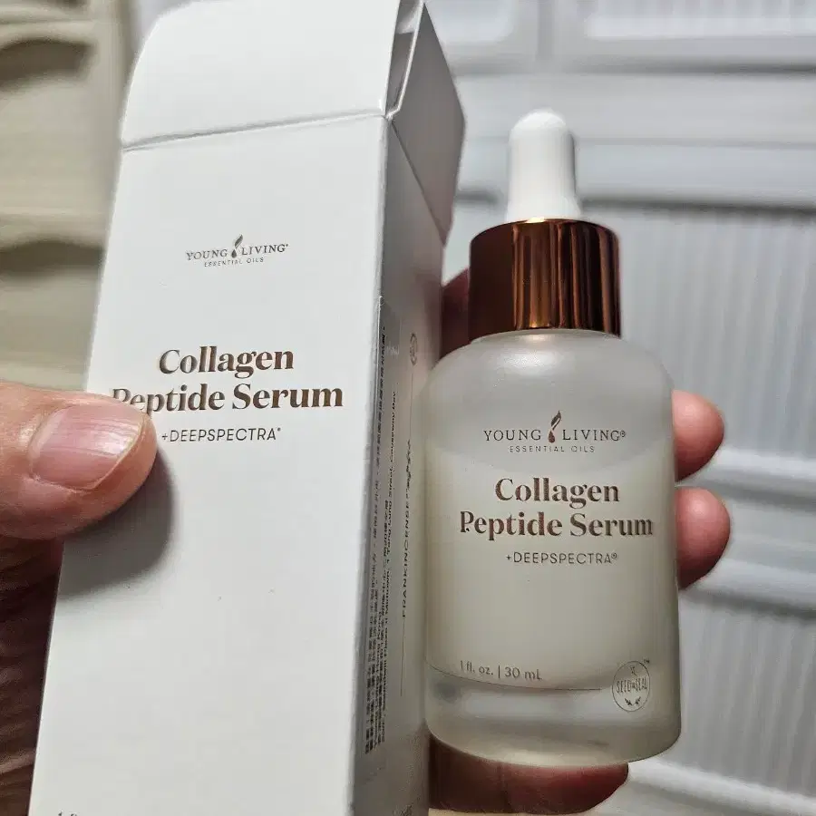영 리빙 콜라겐 펩타이드 세럼 30ml (새상품)