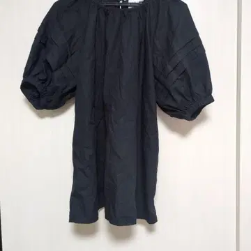 UNITED ARROWS TOKYO 퍼프 슬리브 블라우스 블랙