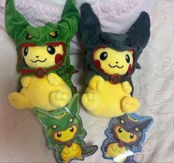 판초를 입은 피카츄 블랙 그린 레쿠자 봉제 인형