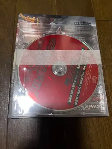 한정판 혜택 미개봉 가면라이더 기츠 x 리바이스 MOVIE 배틀 로얄