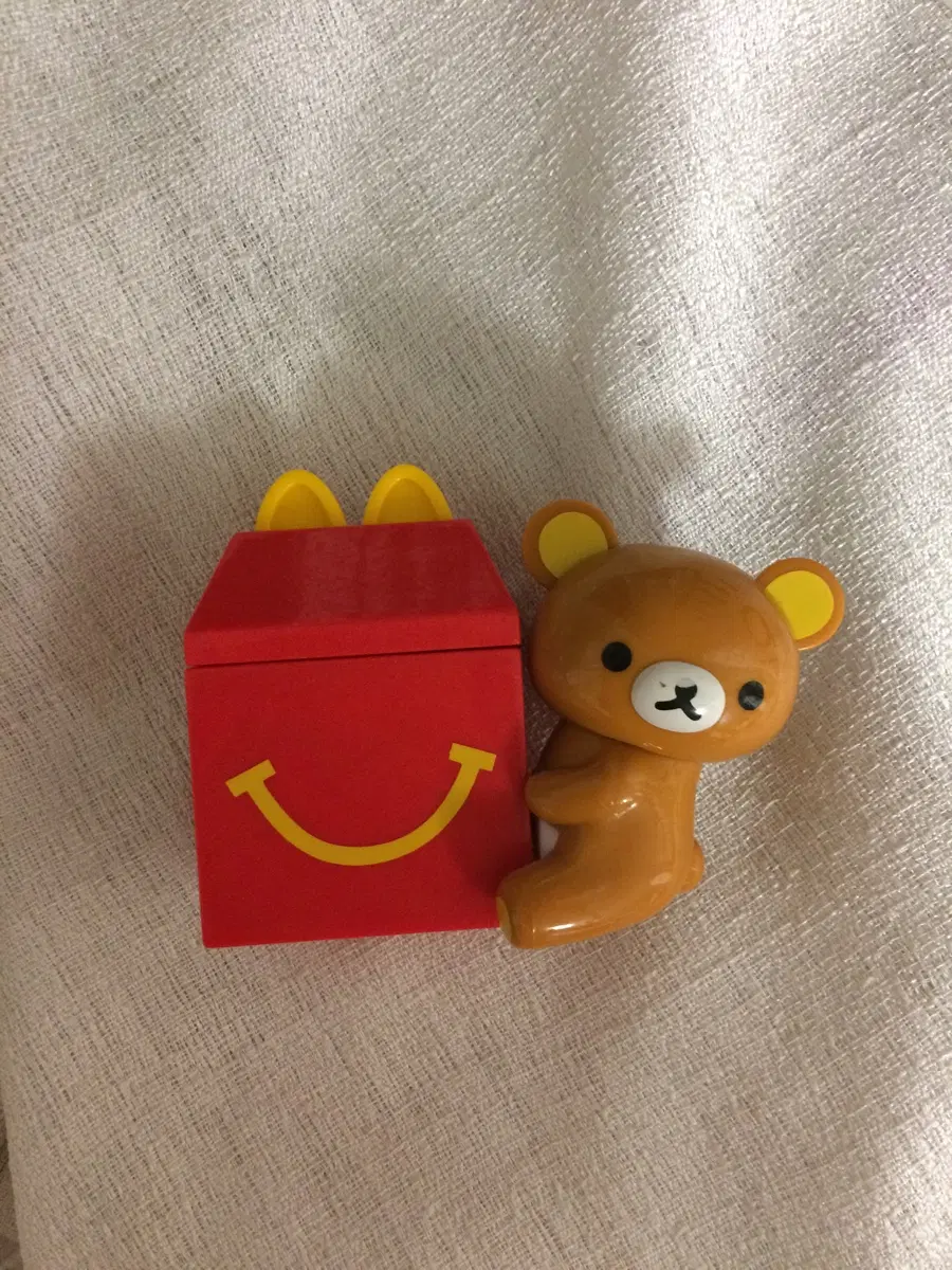 반택포) 리락쿠마 해피밀