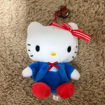 새상품 곰 x 헬로키티 볼체인 마스코트