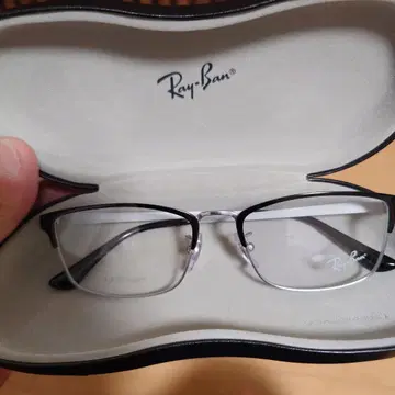 Ray-Ban RB8772D 1235 티타늄 안경 프레임