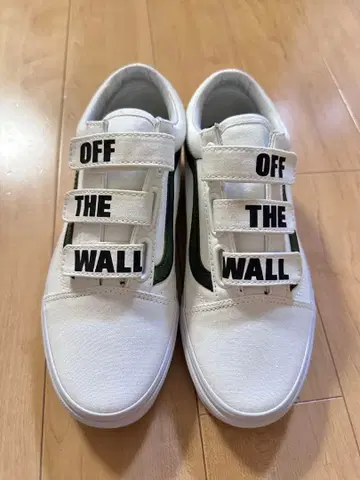 미사용품 VANS 벨크로 스니커즈 White/Black