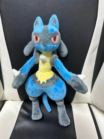 포켓몬 루카리오 봉제 인형 2018