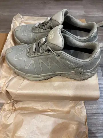 MERRELL 트레킹 슈즈 GORE-TEX 그레이 27.5cm