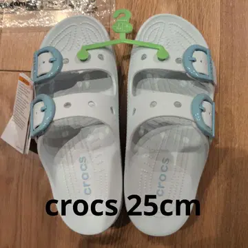 새상품 crocs 25cm 토요일 에나멜 버클 샌들 라이트 블루