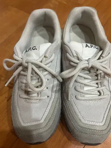 A.P.C. 스니커즈 화이트 EU36