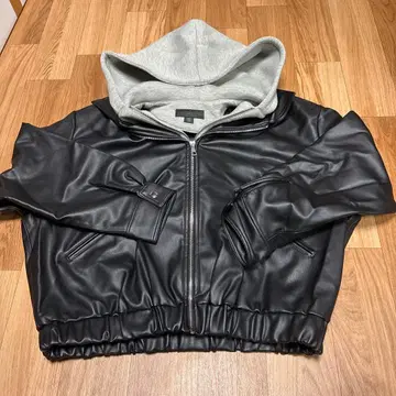[ 가격 인하 가능 ] ZARA 대비 페이크 가죽 자켓 L 사이즈