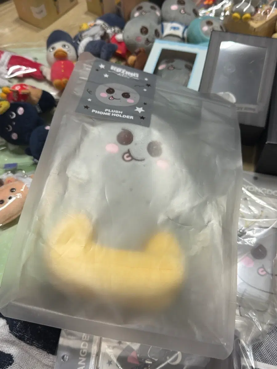 라이즈 은석 폰거치대 라 쓰고 포카거치대라 합죠