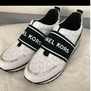 컨디션 최상 [ MICHAEL KORS ] 블랙 화이트 여성용 스니커즈