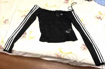 adidas 레이스 오프숄더 긴팔 티셔츠 블랙