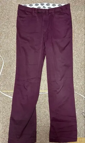 Dickies 버건디 보르도 워크 팬츠