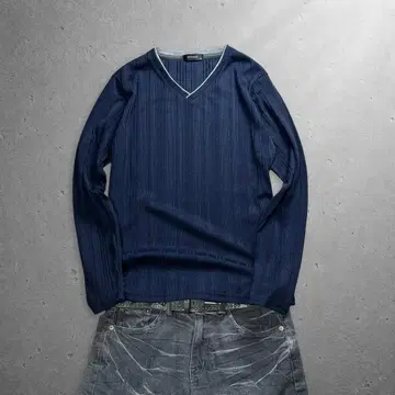 y2k 아카이브 립 브이넥 롱 티 네이비 cboy