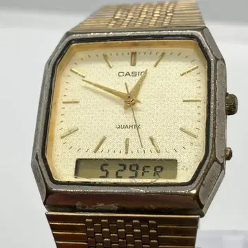 새상품급 작동품 CASIO 카시오 QUARTZ 아날로그 디지털 손목시계 골드