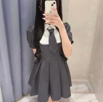 evelyn 넥타이 포함 턱 플리츠 원피스 그레이