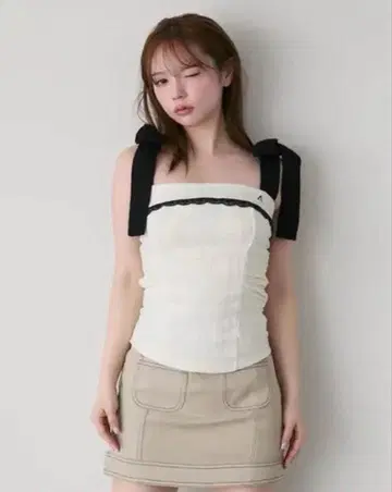 ANDMARY 사만다 리본 탑