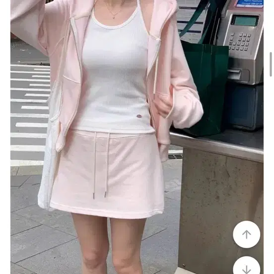 고퀄 연핑크 트레이닝 치마바지
