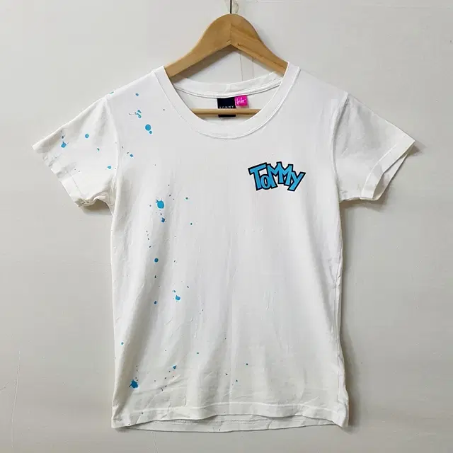TOMMY 티셔츠
