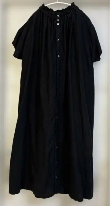 네스트로브 린넨 셔링 프렌치 원피스 블랙