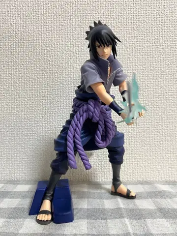 NARUTO 우치하 사스케 피규어