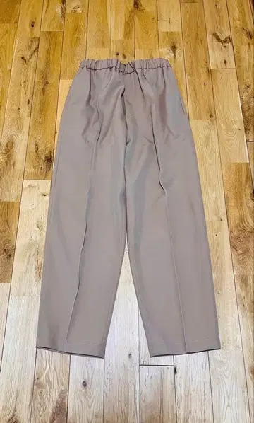 [ 미사용 ] JIL SANDER 울 개버딘 테이퍼드 팬츠 44 베이지
