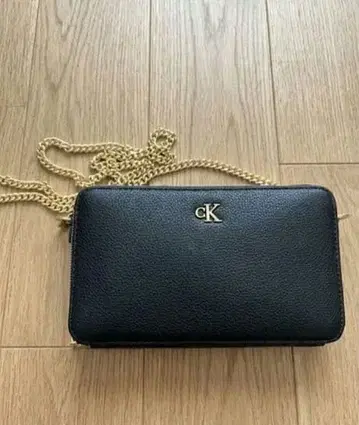 Calvin Klein 체인 숄더백 블랙