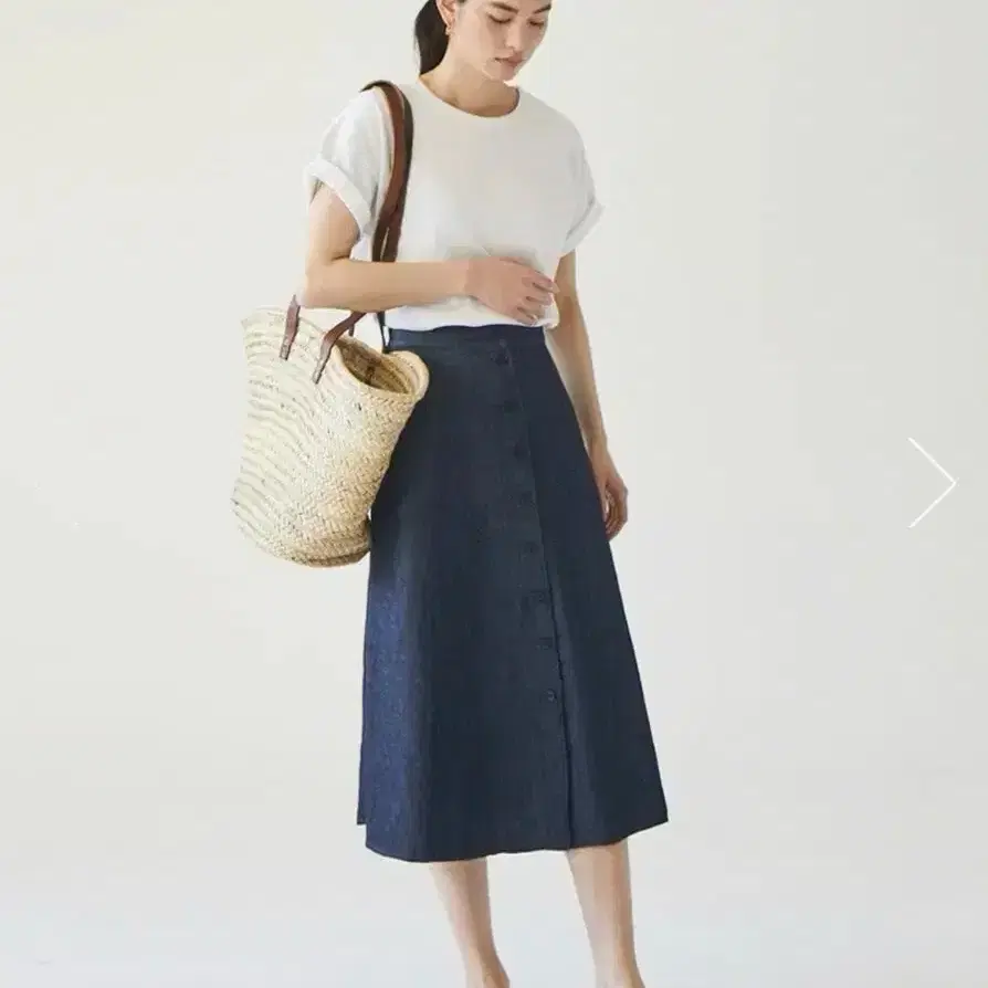 얼바닉30 린넨100% 데님 롱 스커트 URBANIC30 인디고 생지 진청 단추 버튼 플레어 여름 치마