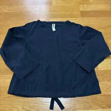 가격 인하 MHL. 긴팔 블라우스 블랙