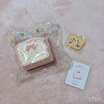 문청 우마카와 토스트 스퀴즈 딸기 밀크