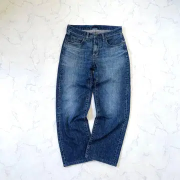 새상품급 UNIQLO 유니클로 레귤러 핏 청바지 인디고 블루 M