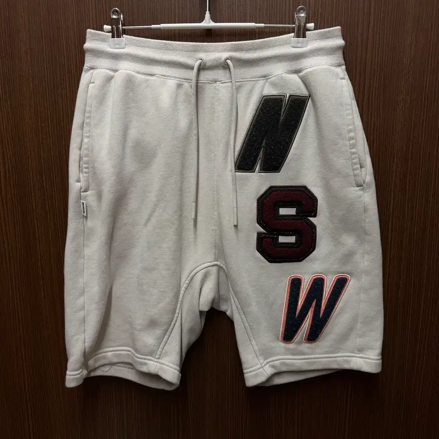 나이키 NSW 밴딩 반바지 S