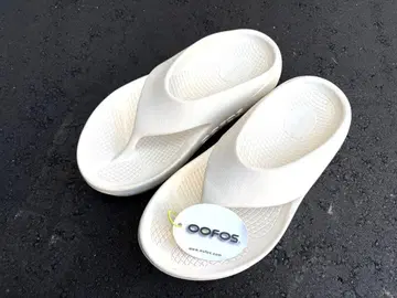 OOFOS 오리지널+리커버리 샌들 화이트