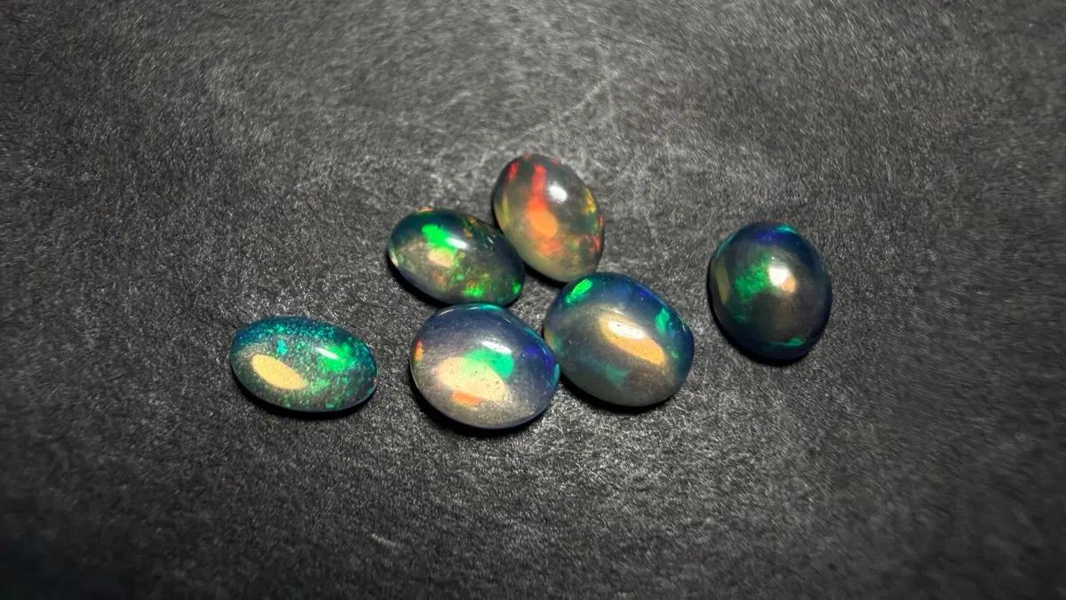 No.5947 천연 에디오피아 오팔 미니캐보션6개 1.5ct